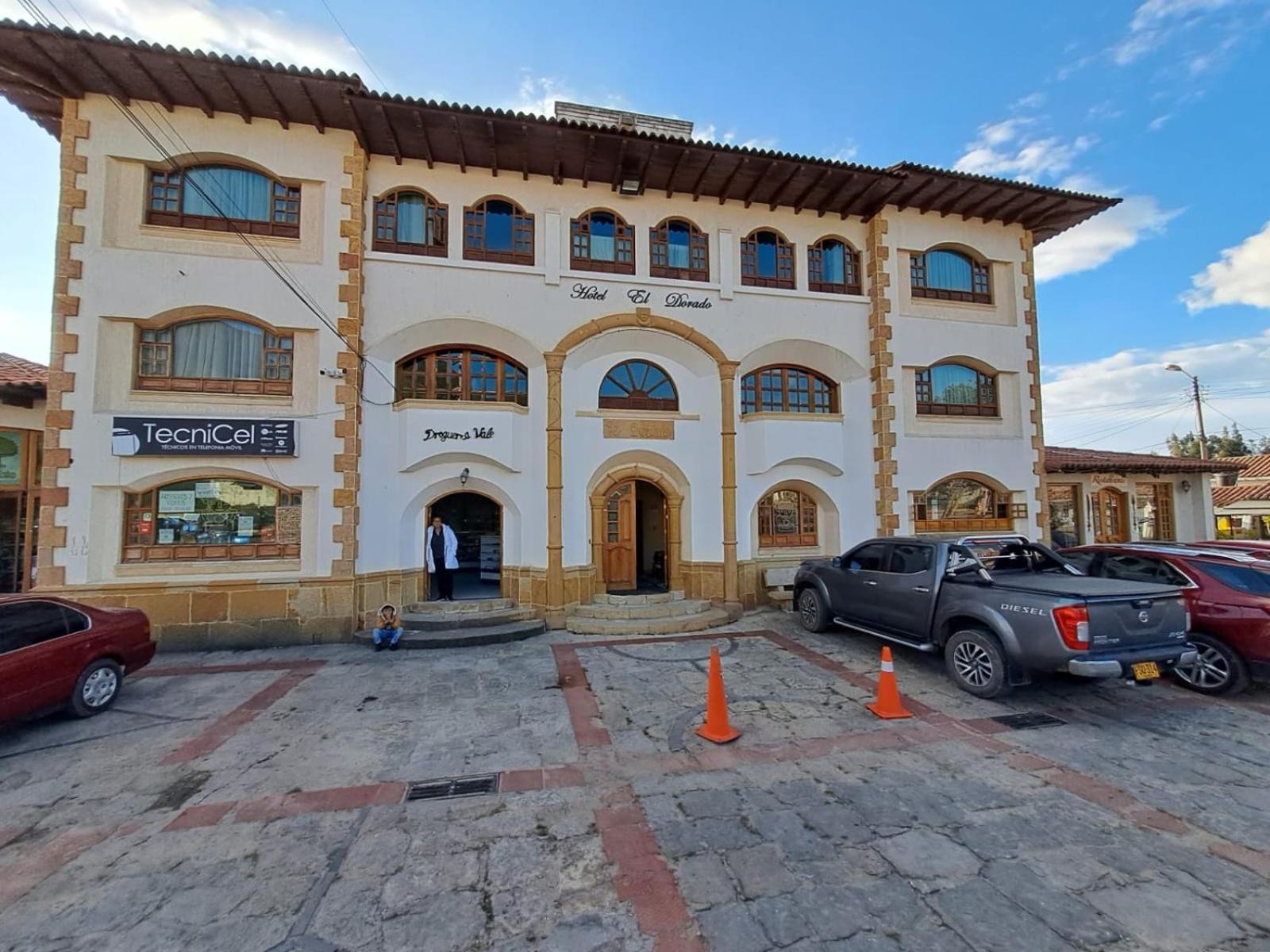 Hotel El Dorado Ґуатавіта Екстер'єр фото